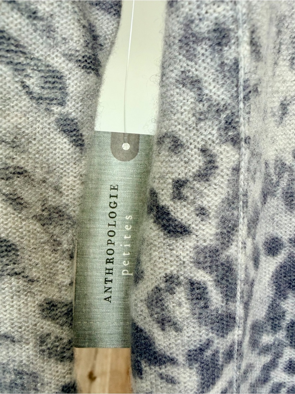 Pilcro Anthropologie 100% Cashmere Leopard Mock Neck Sweater XSP NWT - Picture 4 of 10